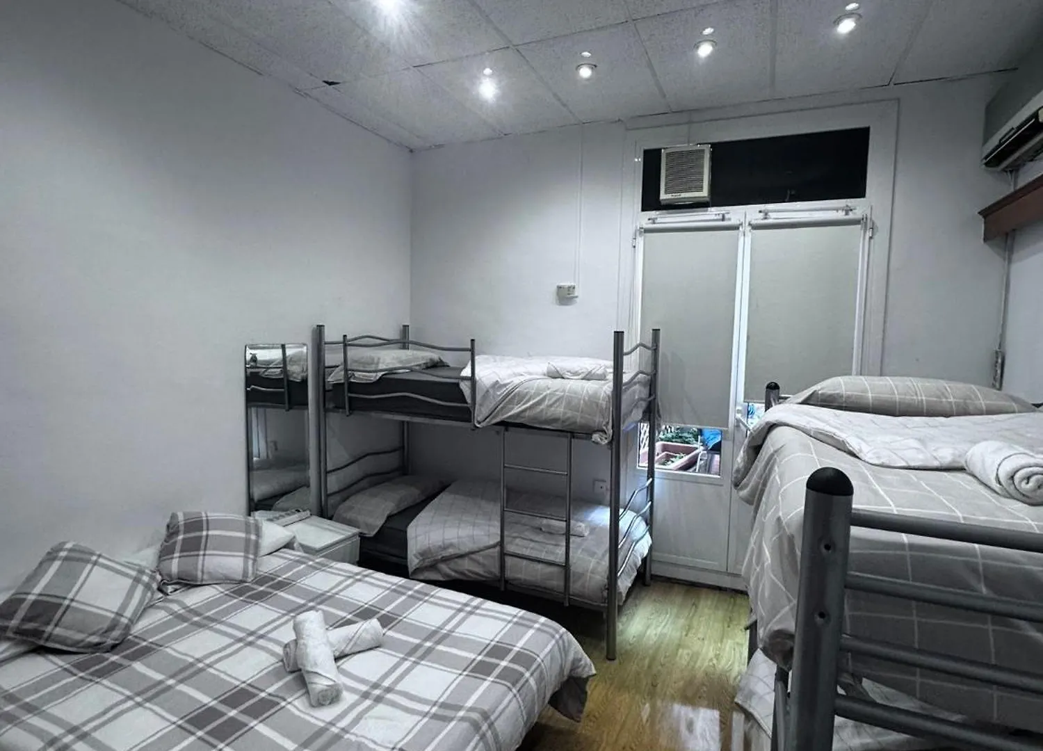 Catapor Habitaciones Para Familias Barcelona