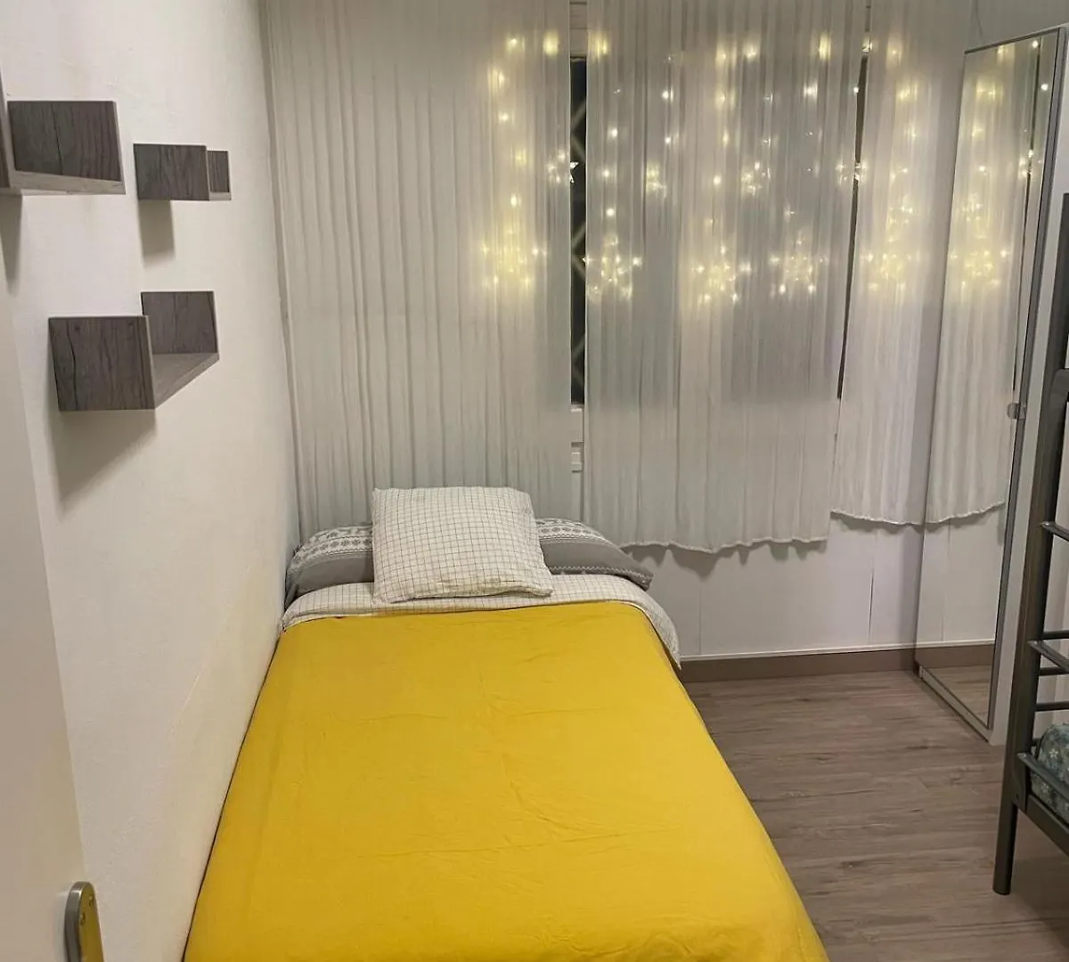 Catapor Habitaciones Para Familias Barcelona Spain